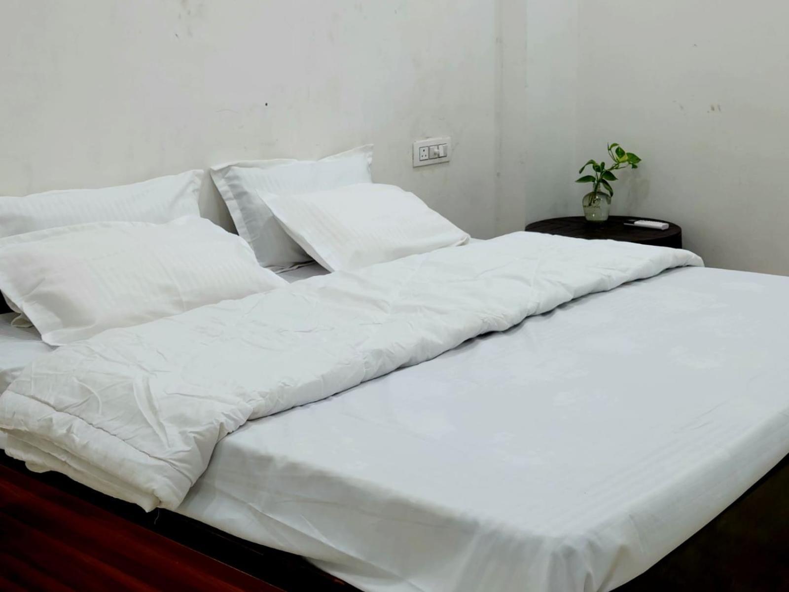 Pitambara Dham Hotel Vrindávan Kültér fotó